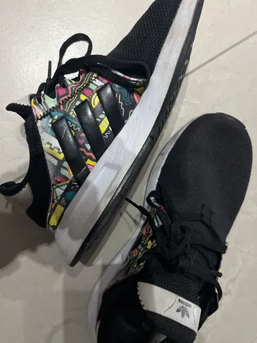 Tênis Adidas 37