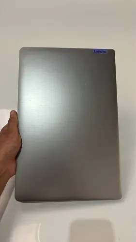 Notebook LENOVO - CORE i5 / 512GB SSD NVMe/ 8GB RAM.