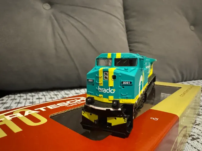 Locomotiva Frateschi AC44i
