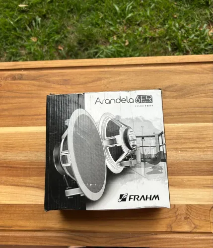 Arandela de Teto FRAM 6 - Caixa Acústica Embutir - Som Ambiente