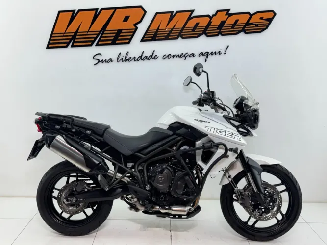 TRIUMPH TIGER 800 XR