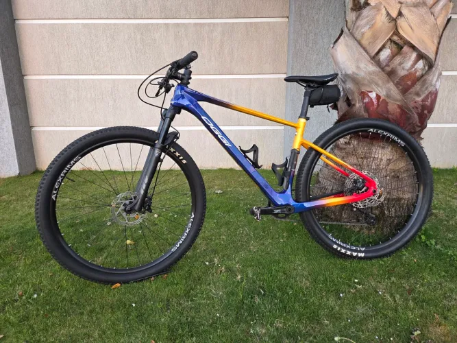Oggi Agile Sport Carbon 2026 aro 29, carbono, Deore 12v, menos de 500 km