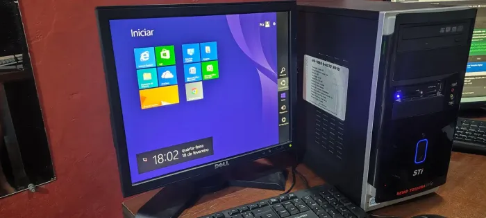 Computador completo, monitor, teclado e mouse, 1300 jogos de SNES e arcade