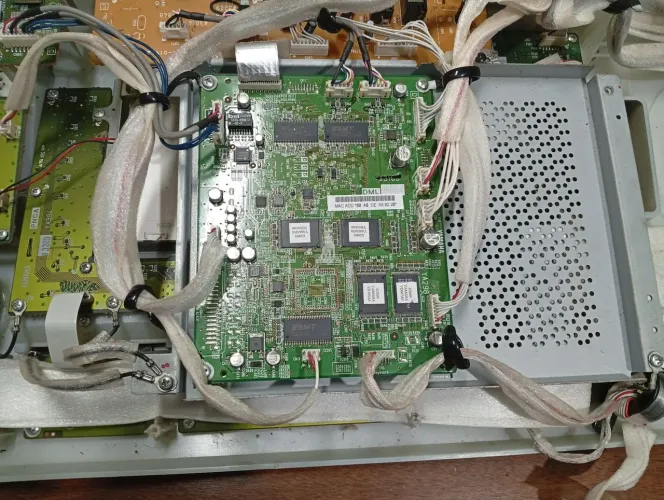 Vendo placa mãe do teclado Yamaha PSR s710 funcionando perfeitamente