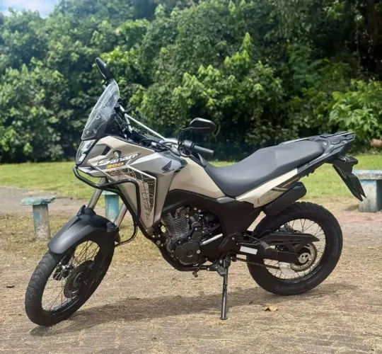 VENDE-SE SAHARA 300 NO PRECINHO 