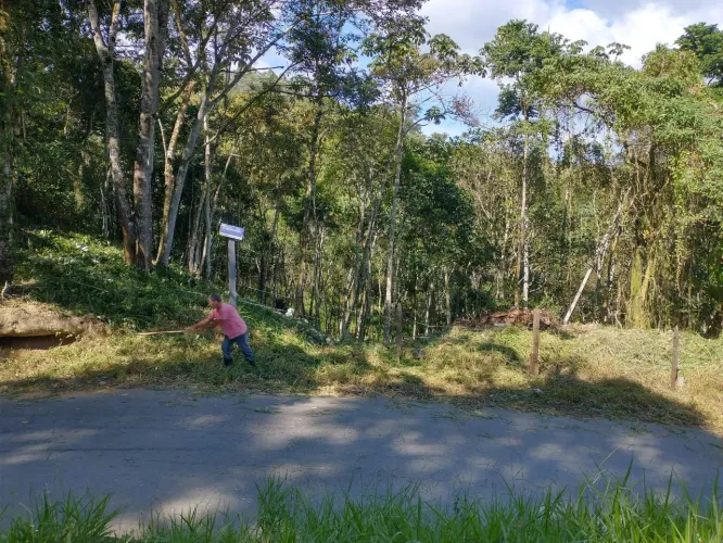 VENDO TERRENO EM NOVA FRIBURGO/RJ (Alto das Braunes)