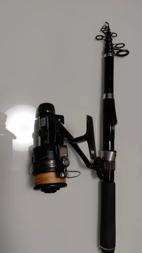 Vara de pescar shimano com molinete shimano.vindo do Japão