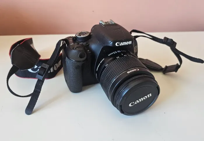 Canon T3i comoleta