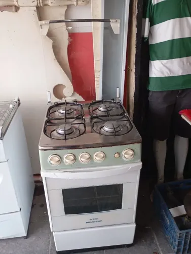 Fogão 4 bocas automático