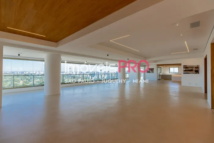 Cobertura Duplex - 839 m2 - 5 suítes - 7 vagas