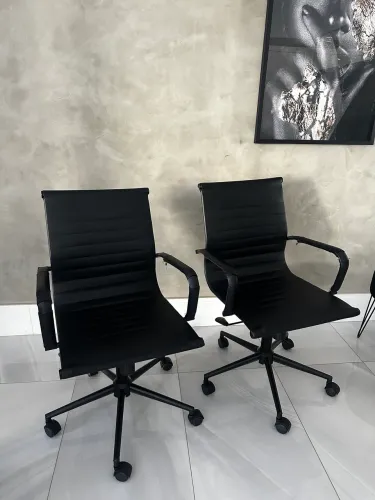 Kit cadeiras de escritório diretor