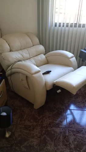 Poltrona Reclinável Motorizada