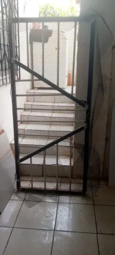 PORTÃO DE ALUMÍNIO com tela