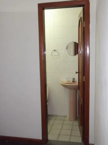 VENDO Sala no Centro de Niterói. Excelente localização.