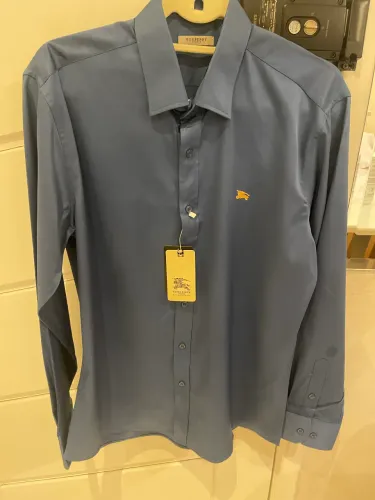 Camisa burberry original em seda tamanho G nova na etiqueta azul royal