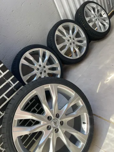 Rodas 20 Corolla xrs nova 