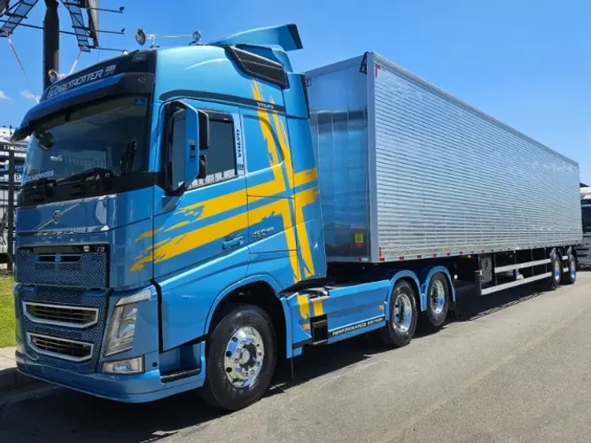 Volvo FH 460 6x2 Globetrotter Ano 21 Plano Ouro Báu Facchini 2 Eixos Ano 26 0km 30 plts