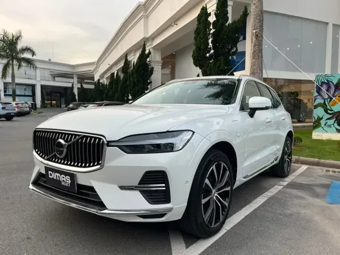 Volvo XC-60 T-8 Ultimate 2.0 AWD (híbrido) 2023