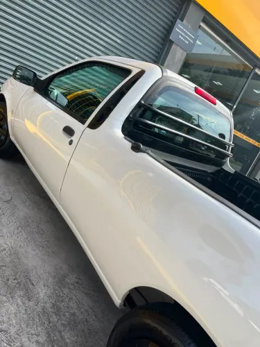Ford Courier 1.6 L/ 1.6 Flex 2009