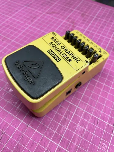 Pedal Behringer Equalizer