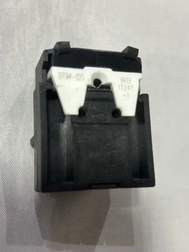 Relé de Partida PTC para compressores de geladeira e freezer QP3 4.7A G12 WB15Z4A ER K