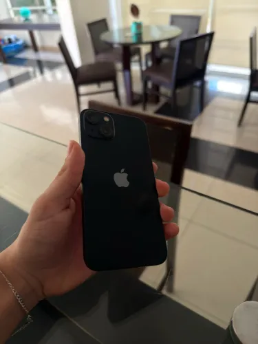 iPhone 13 128GB Preto - Semi novo c/ Carregador + Caixa