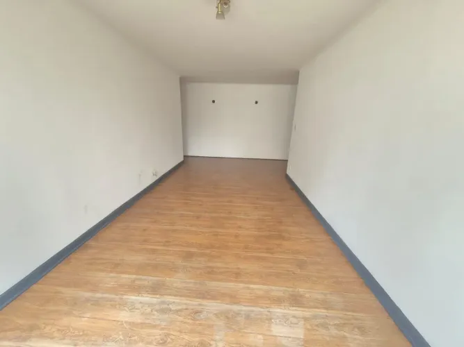 Ótimo apartamento à venda, 3 dormitórios, Próximo do Metrô Ana Rosa, Vila Mariana, São Pau