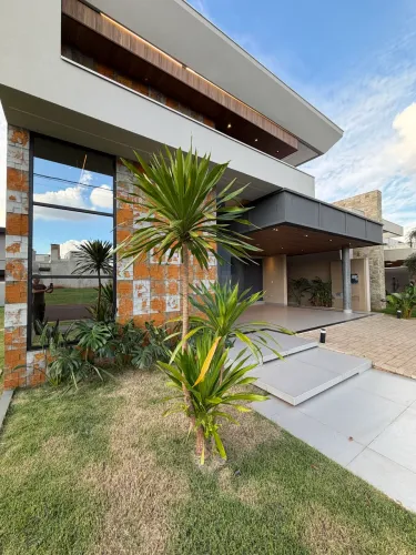 Casa à venda no bairro Loteamento Pousada dos Pássaros - Dourados/MS