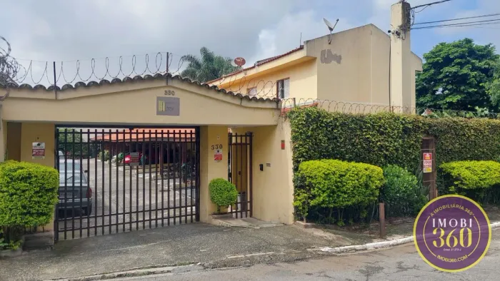 Sobrado de condomínio 2 dormitórios e 2 vagas de garagem