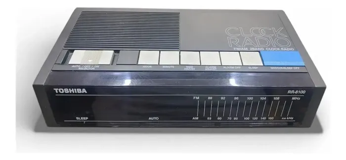Rádio Relógio Toshiba Rr8100
