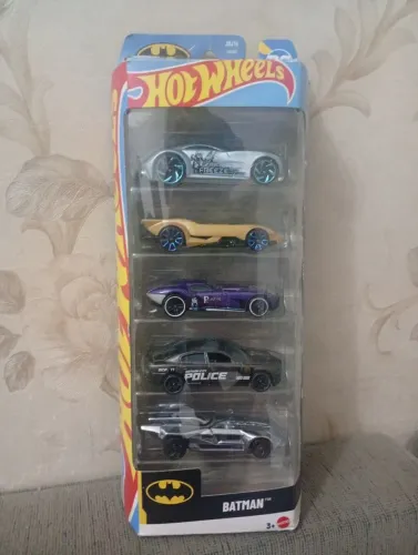 Kit de 5 hot Wheels do Batman