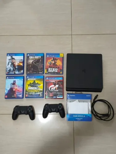 PS4 Slim 500 GB + 2 Controles + 6 Jogos