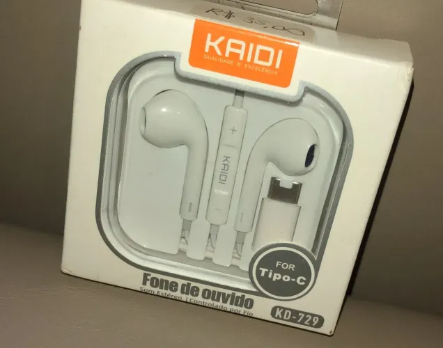 Fone de ouvido tipo c