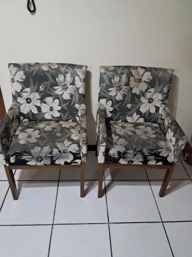 Cadeiras sucupira Maciça