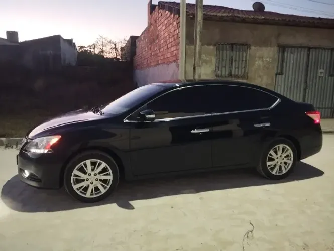 Nissan Sentra SL 2.0/ 2.0 Flex Fuel 16V Aut. 2015