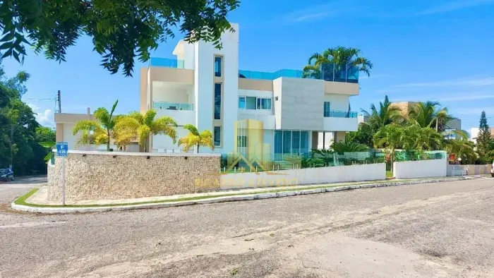 Casa de alto padrão, Condomínio Oceanis, bairro São Jorge. Ampla área de lazer privativa