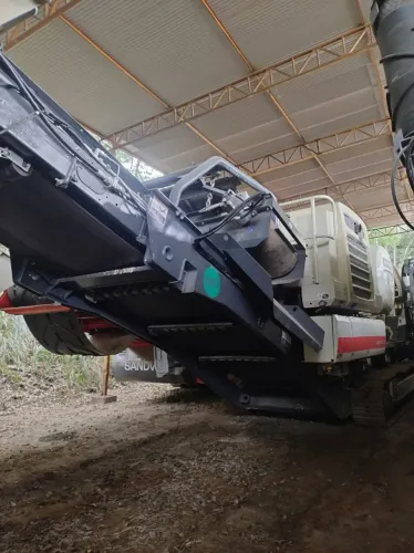 Britador móvel esteiras LT106, de pneus porte azteca e marajoara