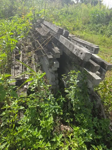 Tirantes de concreto pre-moldado para estrutura de telhados.  