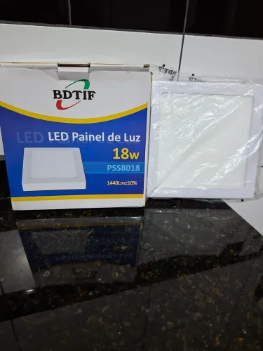 Painel de LED quadrado para iluminação residencial ou comercial,