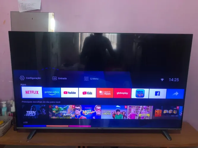 Smart tv Philco 55 polegadas 4K completa ( telão )