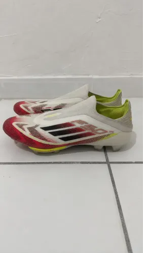 Chuteira adidas F50 elite