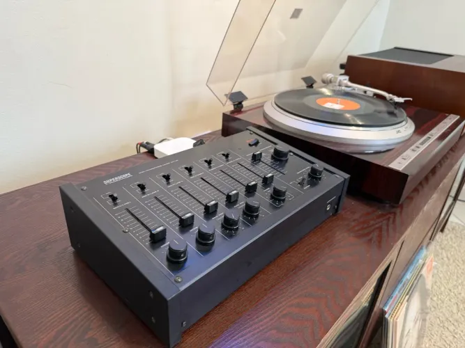 Mixer Marantz MX - 62
