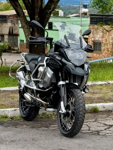 BMW R1250 GSA TRIPLE BLACK 2022.