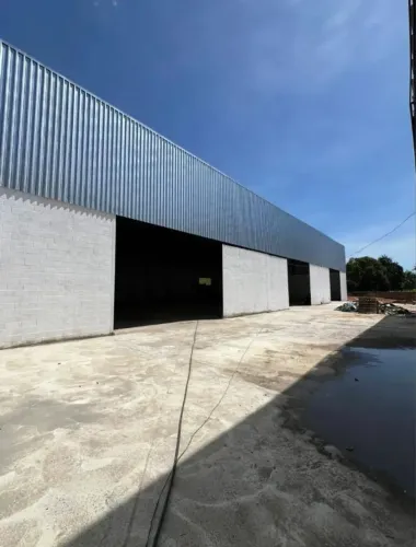 GALPÃO NOVO PARA ALUGUEL COM 1000M2 E DOCA NO TARUMÃ-MANAUS