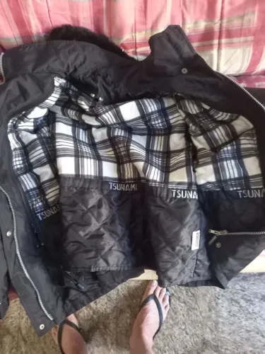 Casaco Tsumani importado para esqui e frio. Novo.
