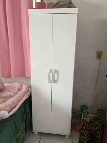 guarda roupa multiuso