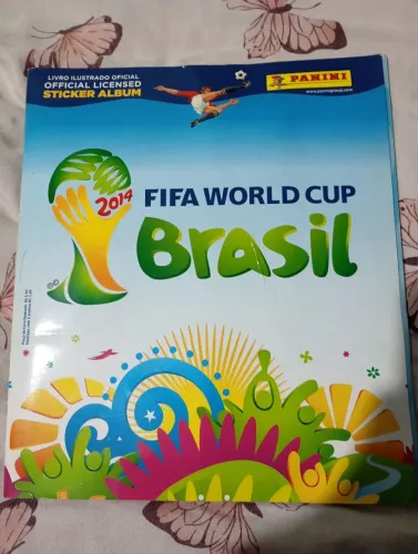 Álbum da Copa do mundo 2014 - completo colado