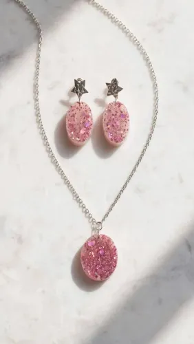 Conjunto colar + Brincos feito em Resina