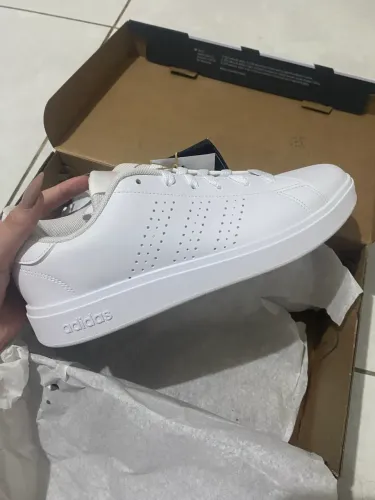 Tênis adidas original!