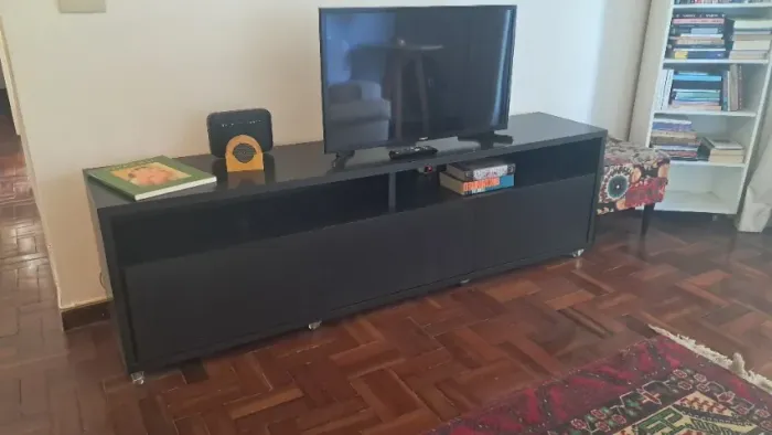 Rack Preto com 3 Gavetas e Rodinhas - Ótimo Estado
